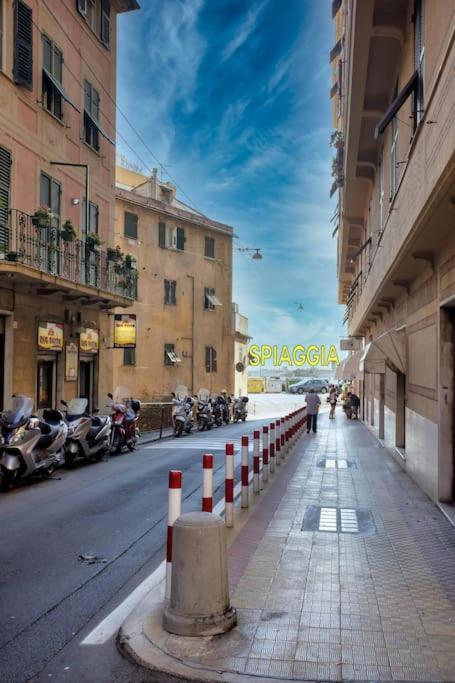 La Reggia Del Mar - Genova Sturla, Mare E Gasliniアパートメント エクステリア 写真